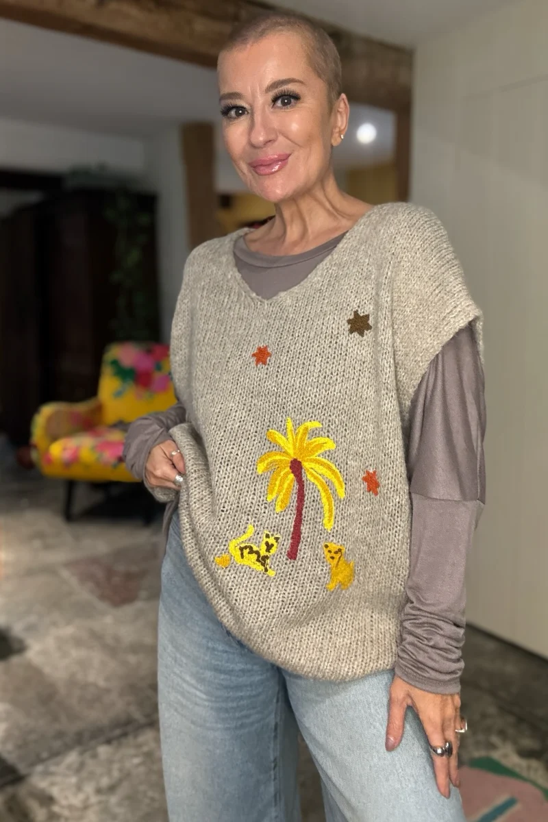 Safari Sleeveless Jumper - Image 11